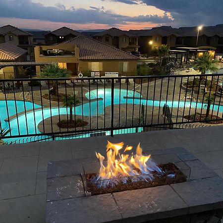 Paradise Village: Poolside Haven with Private Hot Tub and Family Fun Santa Clara Exterior photo